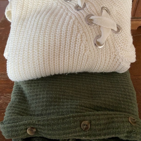 OLIVE + OAK, KIM & CAMI Sweater Bundle - Picture 1 of 11